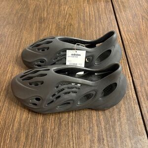 Yeezy Onyx Foam RNR